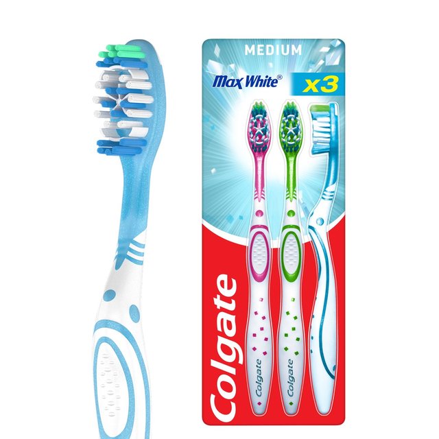 Colgate Maxwhite Medium Toothbrush 3 Pack